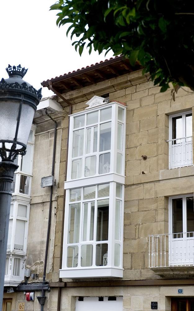 הארו Apartamentos Turisticos Los Zapatos Morados מראה חיצוני תמונה